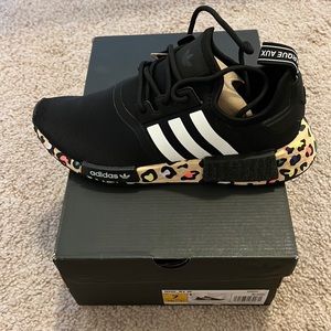 Adidas sneakers size 7 brand new